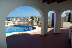 Lovely villa for rent in Cumbre del Sol