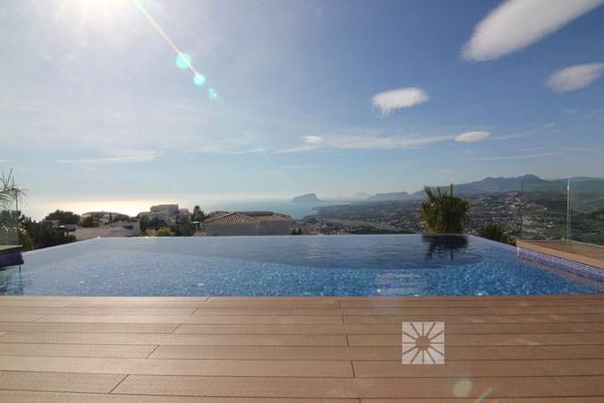 Cumbre del Sol Modern Luxury Villa on Channel 9 TV Show