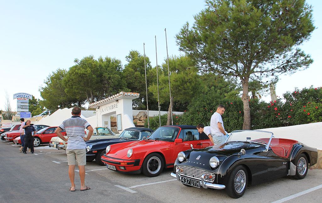 Photos of the Classic Cars Rally at Residential Resort Cumbre del Sol